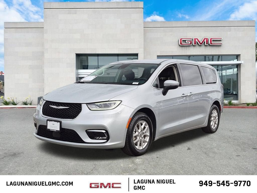2023 Chrysler Pacifica Touring L in Silver — front three-quarter view